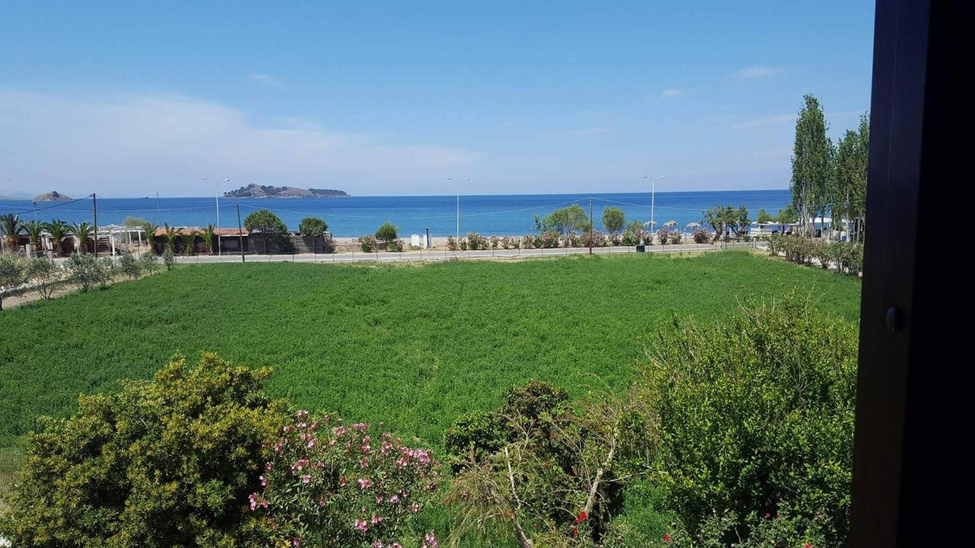 Islands Apartments Pétra Eksteriør bilde